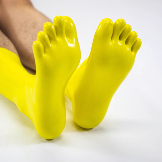 Short latex yellow five toe socks