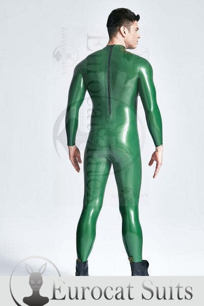 Eurocat Latex Catsuit mit aufgeblasenen Brüsten für Männer